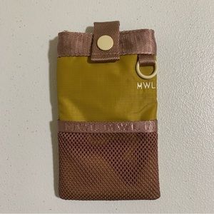 The MWL (Madewell) (Re)sourced Ripstop Nylon Smartphone Crossbody-NWT